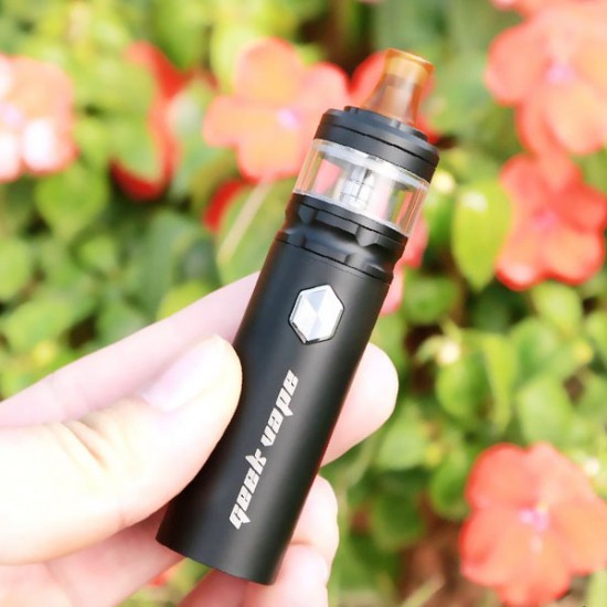 GeekVape Flint Kit  en uygun fiyatlar ile elektroniksigarafiyatlari.comde! GeekVape Flint Kit özellikleri, fiyatı, incelemesi, yorumları ve taksit seçenekleri için hemen tıklayın!